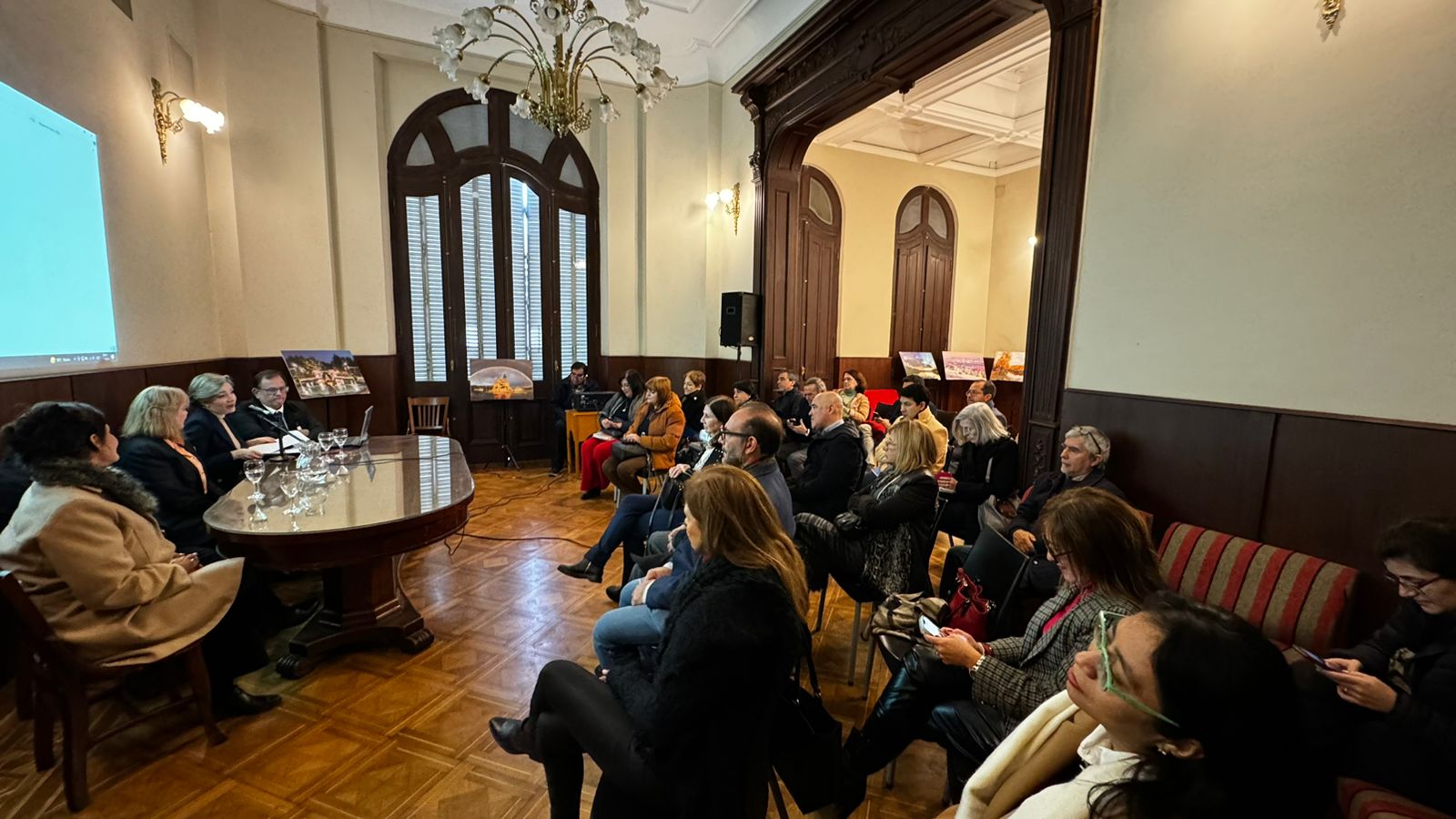 Visita de la Directora de Casa de Rusia a la UNT
